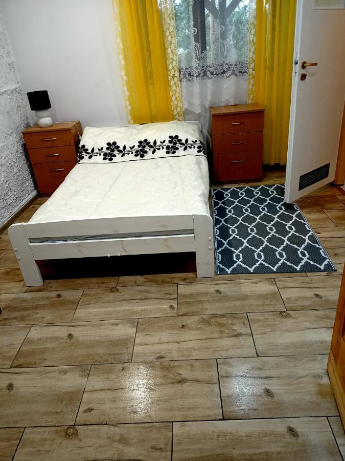 Agroturystyka "Pod Bluszczem" Krasnobrod Bagian luar foto